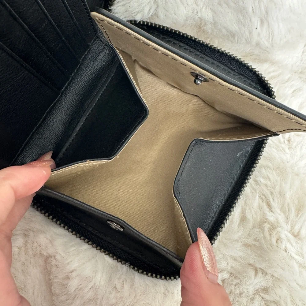 Marc By Marc Jacobs Black Leather Wallet - Picture 7 of 10